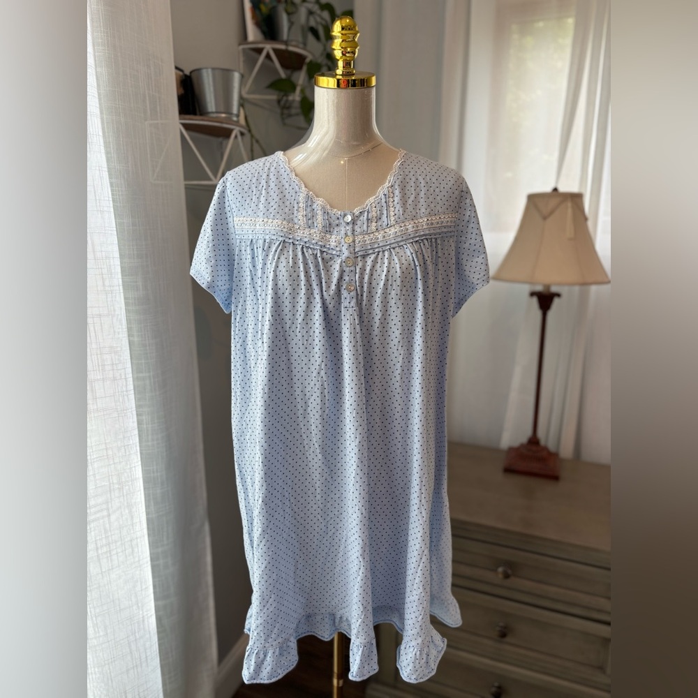 🩵 SOLD 🩵 Vintage Nightgown